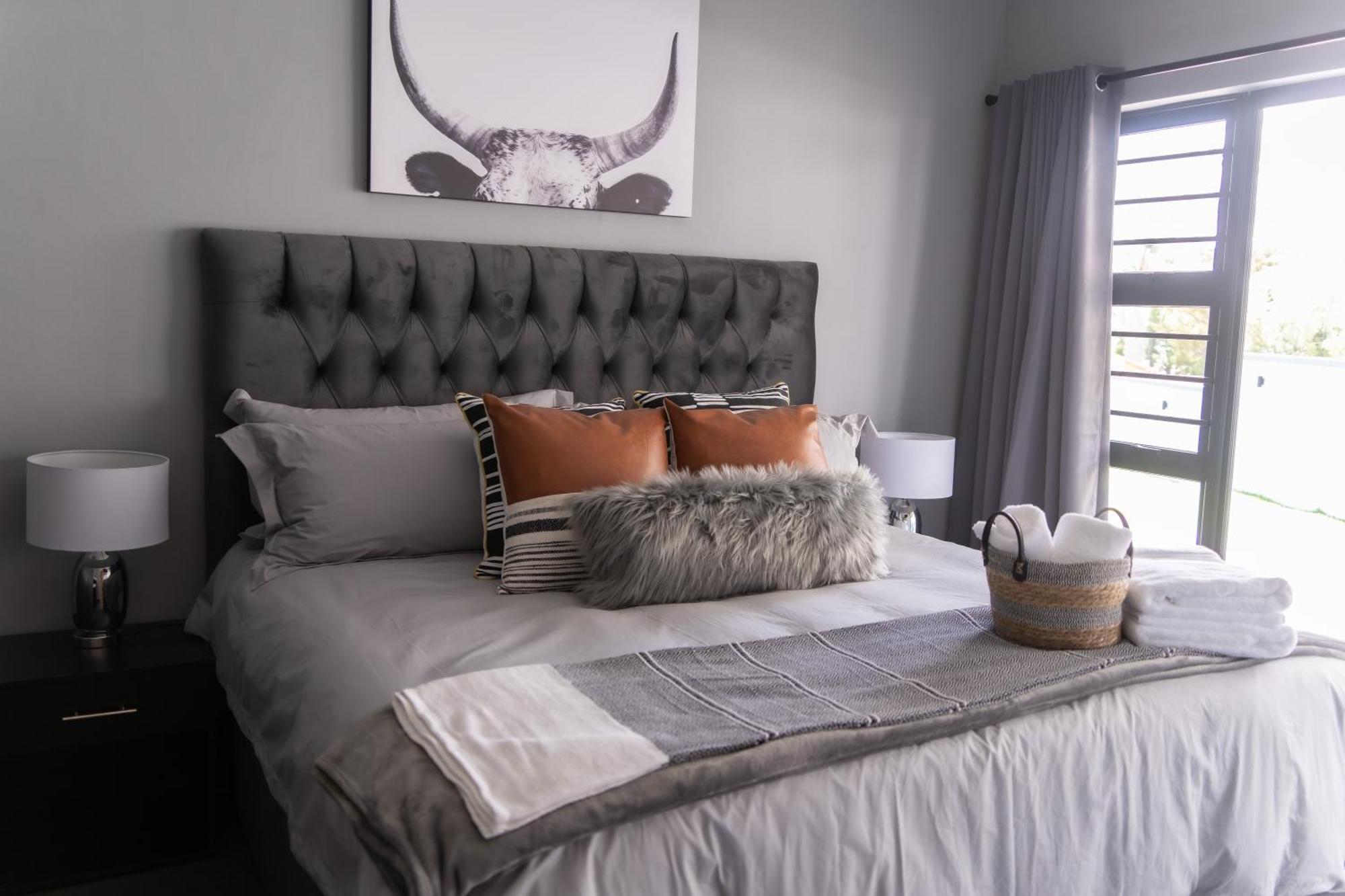 Family Room,1529779936:JPEG